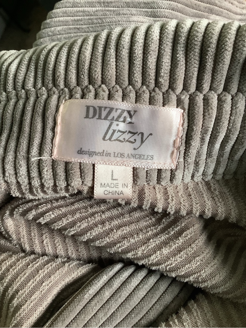 Dizzy Litzy Tan soft Corduroy Shirt - LG - Picture 6 of 7